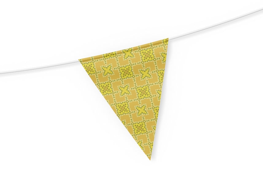Buttercup Mosaic Crochet-Inspired Geometric Seamless Pint