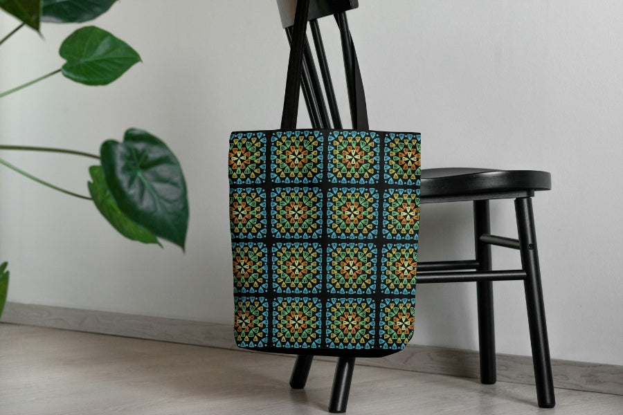 Sunlit Reef Granny Squares Print
