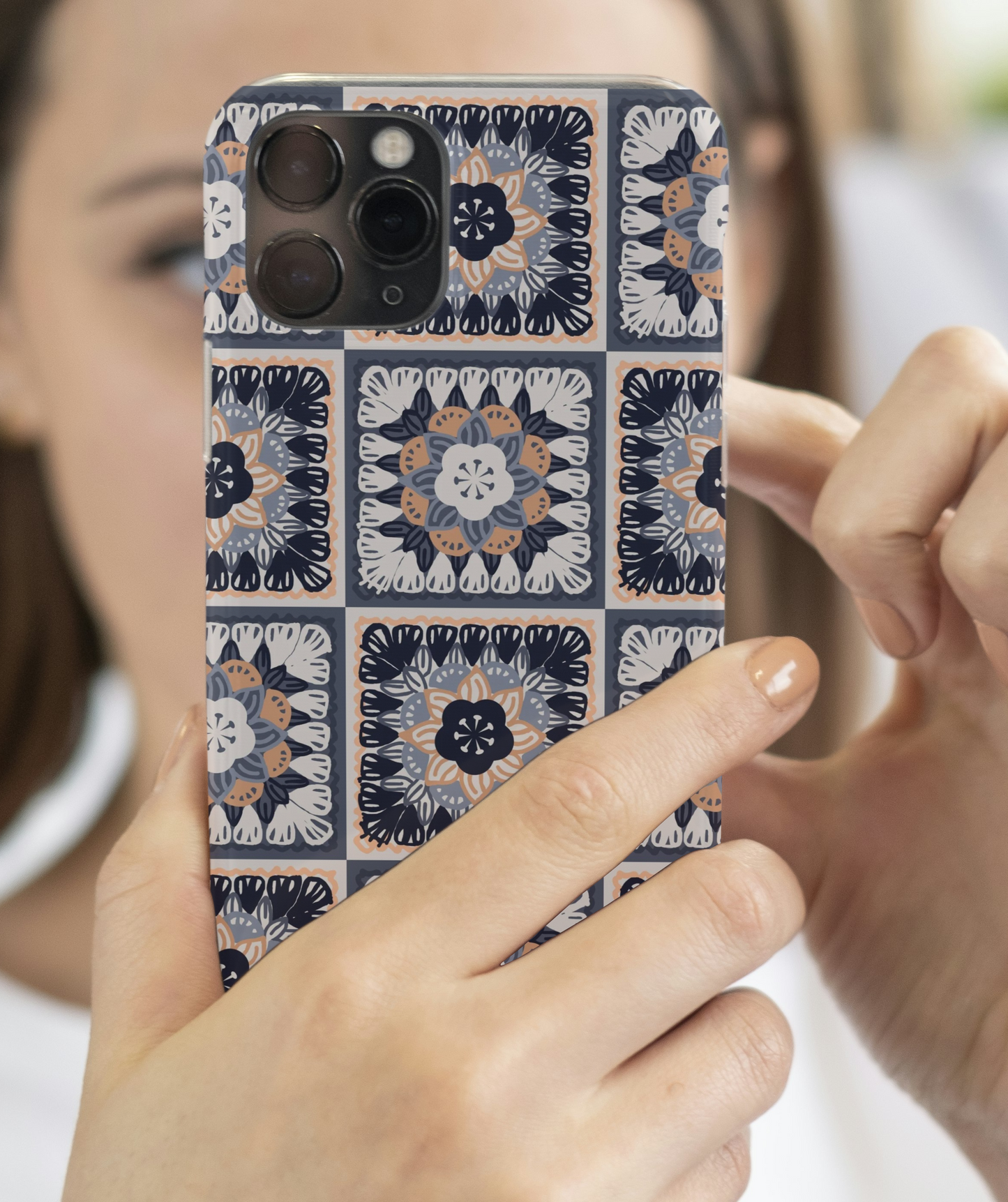 Silver Sphinx Floral Granny Squares Seamless Print