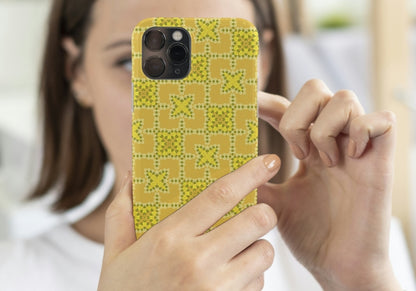 Buttercup Mosaic Crochet-Inspired Geometric Seamless Pint
